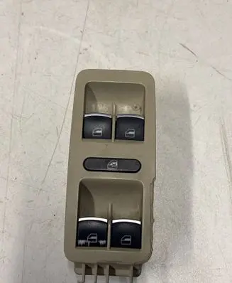 Volkswagen PASSAT B7 Electric window control switch 561867375