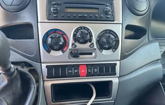 Iveco Daily 35.8 - 9 Air conditioning/heating control unit 