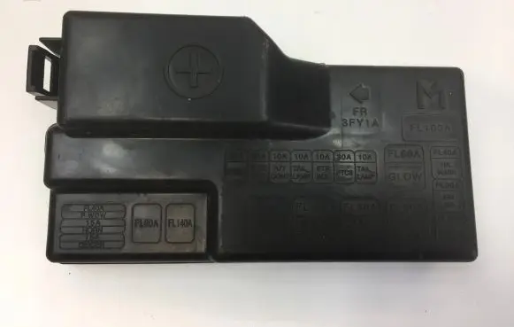 Infiniti QX70 S51 Fuse box cover