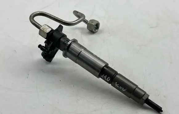 Nissan X-Trail T31 Fuel injector 0445115084