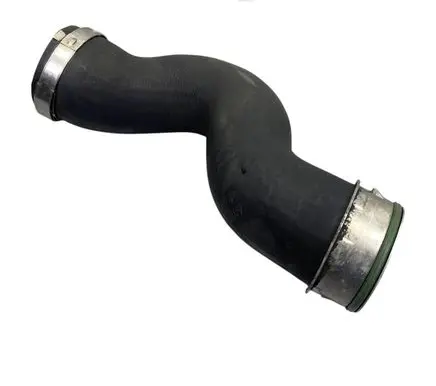 Volkswagen PASSAT B6 Intercooler hose/pipe 1K0145832AD