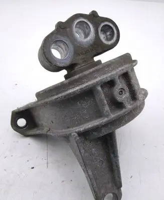 Opel Zafira B Engine mount bracket 90539246