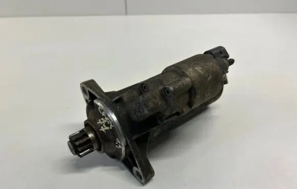 Volkswagen Caddy Starter motor