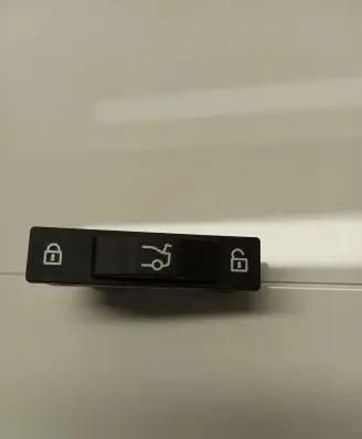 BMW 5 F10 F11 Tailgate/boot open switch button 9253780