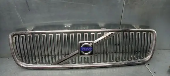 Volvo V70 Front grill