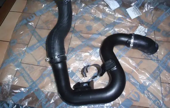 Peugeot Boxer Engine coolant pipe/hose 1379294080