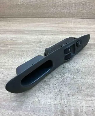Mitsubishi Colt Electric window control switch MR194815 MR190317