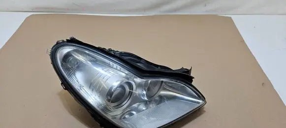 Mercedes-Benz CLS C219 Headlight/headlamp A219