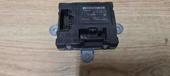 Volvo V70 Door control unit/module 31343028AC
