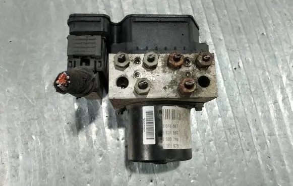 Opel Insignia A ABS Pump 13316697