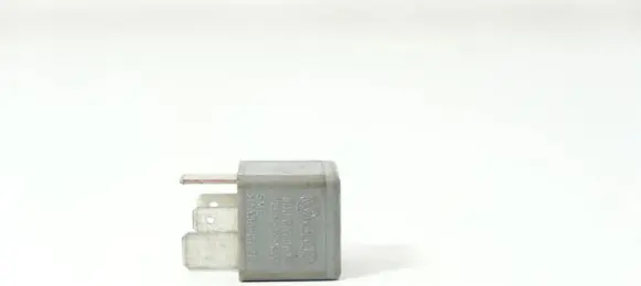 Audi A4 S4 B5 8D Other relay 8D0951253