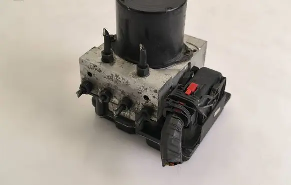 Seat Ibiza IV (6J,6P) ABS Pump 600614517R 6Q0907379T 025950347