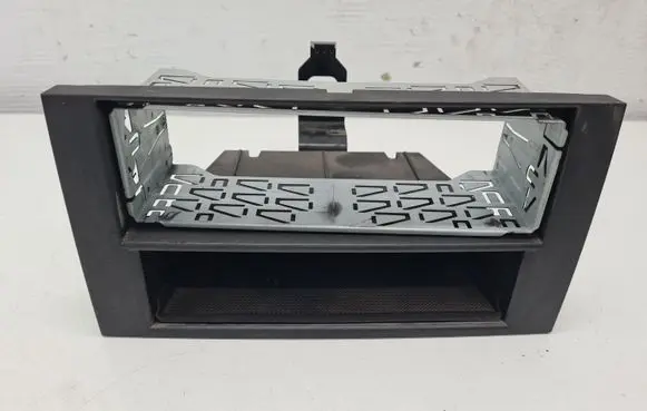 Ford Transit Radio/GPS head unit trim 6S6J18933A