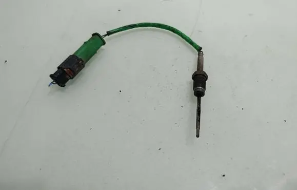 Land Rover Discovery Sport Exhaust gas temperature sensor GJ3212B591BB