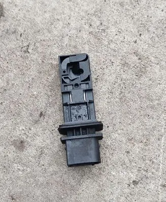 BMW 5 E60 E61 Mass air flow meter F00C2G7315