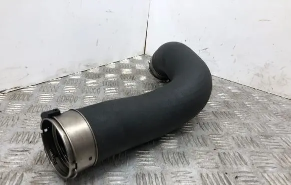 BMW 5 F10 F11 Intercooler hose/pipe 7810615 11279412