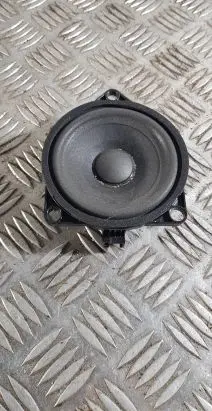 Volvo V60 Subwoofer speaker 31456827