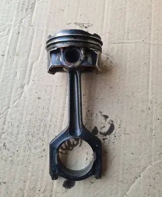 BMW 7 F01 F02 F03 F04 Piston with connecting rod 7586491 7610296