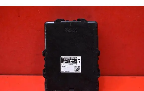 Toyota Prius+ (ZVW40) Gearbox control unit/module 8953576010
