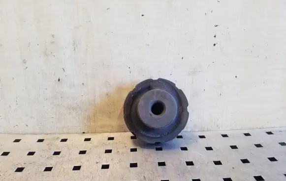 Audi Q5 SQ5 Rear coil spring rubber mount 8K0512149