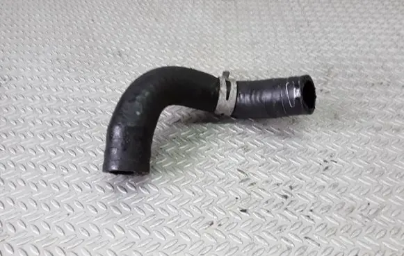 Mercedes-Benz E W210 Engine coolant pipe/hose