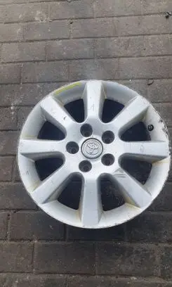 R16 alloy rim