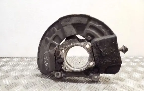 Volvo V70 Front wheel hub 9461943 P39960626