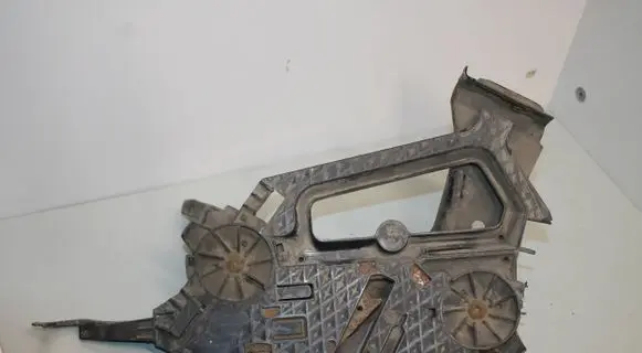 Headlight/headlamp mounting bracket