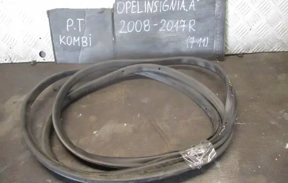 Opel Insignia A Rubber seal loading door 