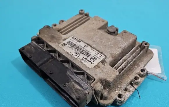 Opel Astra H Engine control unit/module ECU 0281011943 IMPRK1518965