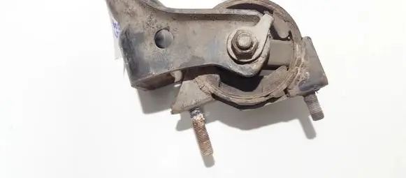 Toyota Corolla E90 Engine mount bracket