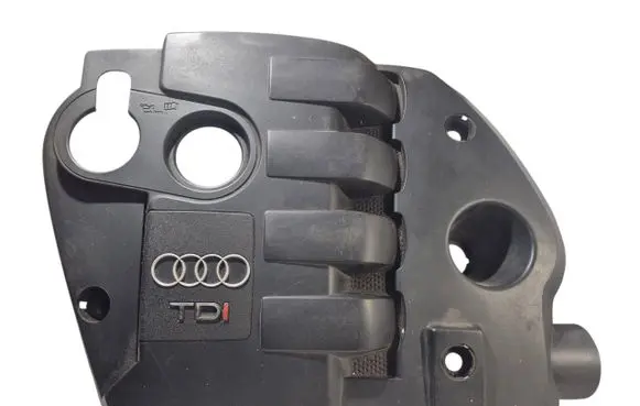 Engine cover (trim)