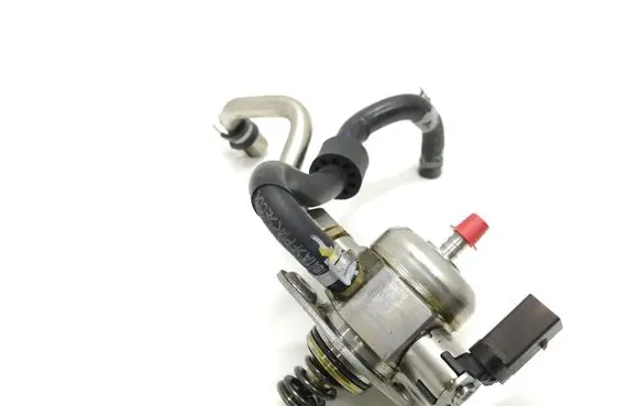 Audi A4 S4 B9 Fuel injection high pressure pump 06L127A03 06G127025D