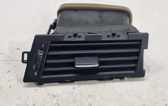 BMW 5 E60 E61 Dashboard side air vent grill/cover trim 64226910732 14121810