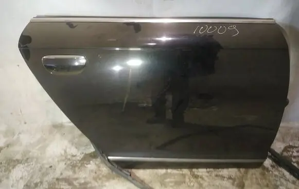 Audi A6 S6 C6 4F Rear door juodos