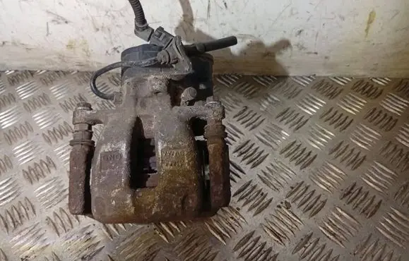 Volkswagen PASSAT B6 Rear brake caliper 32332267L 32332267