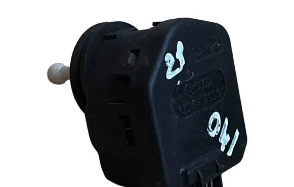 Skoda Fabia Mk1 (6Y) Headlight level adjustment motor 1J0941295C 007878