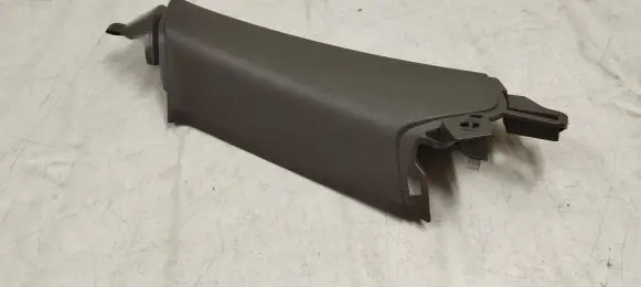 Porsche Macan (95B) (C) pillar trim 95b867287