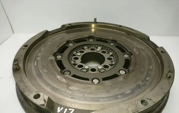 Toyota Corolla Verso AR10 Dual mass flywheel 134500R010