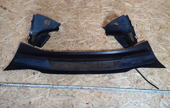 Opel Zafira B Wiper trim 13167227