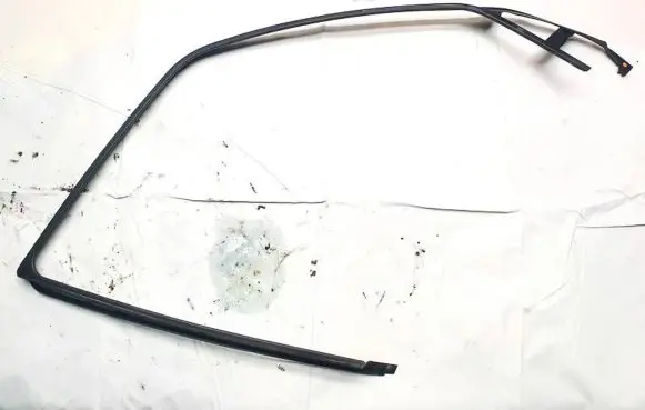 Land Rover Discovery 3 - LR3 Other front door trim element ejn000083