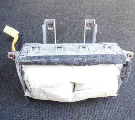 Mitsubishi Grandis Passenger airbag