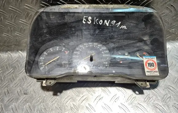 Speedometer (instrument cluster)
