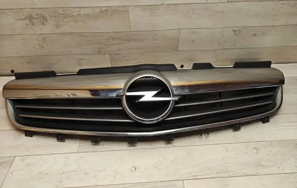 Opel Zafira B Front bumper upper radiator grill 13247327 13247328 13247330