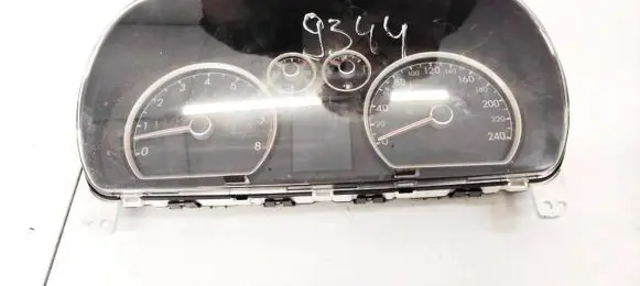 Hyundai i30 Speedometer (instrument cluster) 940032L425 94003-2L425