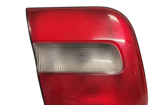 Volvo S70 V70 V70 XC Tailgate rear/tail lights 9151635 9151633 9602