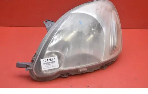 Toyota Yaris Verso Headlight/headlamp 89007614