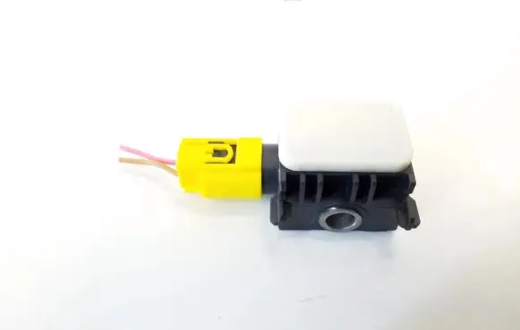 Mercedes-Benz R W251 Airbag deployment crash/impact sensor 0038202826