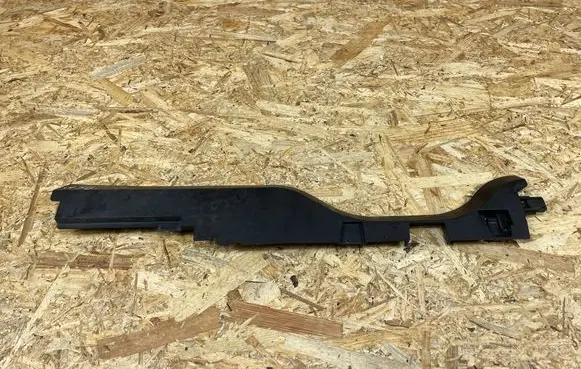 BMW X5 G05 Intercooler air guide/duct channel 8589089