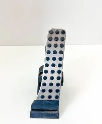 Mercedes-Benz SL R231 Accelerator throttle pedal A2043000204 A2043000182